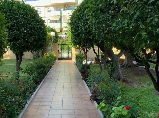 Estudio Moderno Con Jardin Privado *