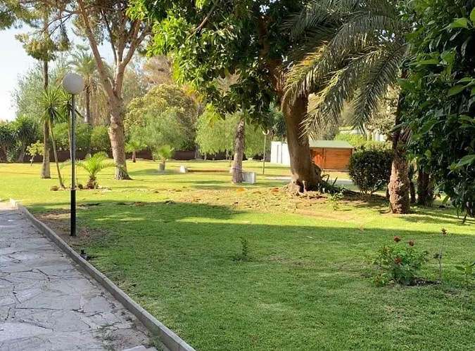 Estudio Moderno Con Jardin Privado Appartement